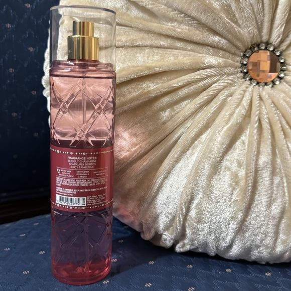 BATH & BODY WORKS SET. . . CHAMPAGNE TOAST SCENT - Picture 6 of 6